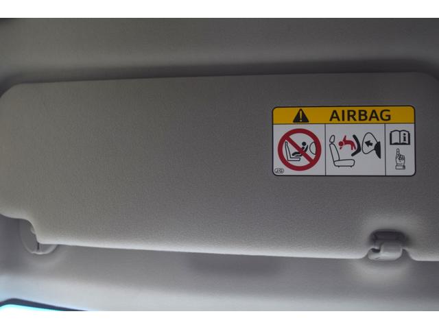 ランドクルーザー ＡＸ　ワンオーナー　サンルーフ　ルーフレール　ナビ　テレビ　Ｂｌｕｅｔｏｏｔｈ　バックカメラ　８人乗り　３列シート　禁煙車　ステアリングリモコン　ＨＩＤランプ　　木目調パネル　前後・左右独立オートエアコン（60枚目）
