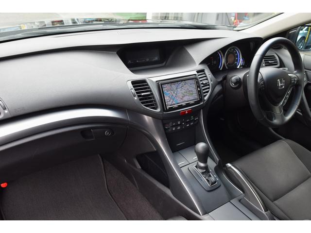 アコードツアラー ２０ＴＬ　スマートスタイルパッケージ　ナビ　テレビ　バックカメラ　ＥＴＣ　ＤＶＤビデオ　禁煙車　ステアリングリモコン　スマートキー　フォグライト　アルミホイール　パドルシフト　オートライト　クルーズコントロール　左右独立オートエアコン（2枚目）