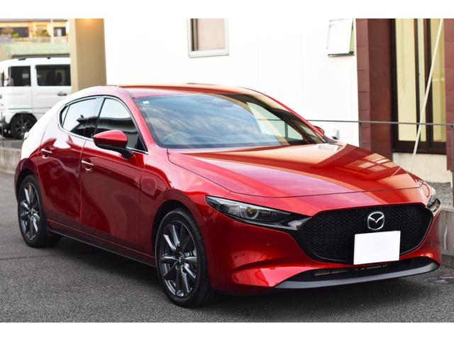 MAZDA3ファストバック 20Sプロアクティブ ツーリングセレクション 10.25インチモニタ バーガンディレザーパッケージ BOSEサウンド ステアリングヒーター 禁煙車 ハイブリッド 360度モニター ワイヤレススマートフォン充電Qi ブレーキサポート シートヒーター(5枚目)