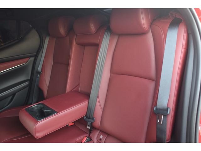 MAZDA3ファストバック 20Sプロアクティブ ツーリングセレクション 10.25インチモニタ バーガンディレザーパッケージ BOSEサウンド ステアリングヒーター 禁煙車 ハイブリッド 360度モニター ワイヤレススマートフォン充電Qi ブレーキサポート シートヒーター(10枚目)