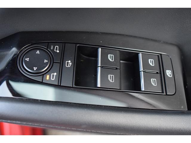 MAZDA3ファストバック 20Sプロアクティブ ツーリングセレクション 10.25インチモニタ バーガンディレザーパッケージ BOSEサウンド ステアリングヒーター 禁煙車 ハイブリッド 360度モニター ワイヤレススマートフォン充電Qi ブレーキサポート シートヒーター(39枚目)