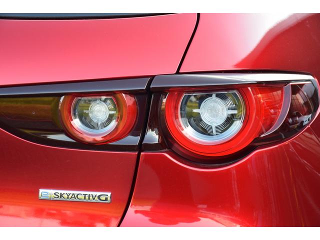 MAZDA3ファストバック 20Sプロアクティブ ツーリングセレクション 10.25インチモニタ バーガンディレザーパッケージ BOSEサウンド ステアリングヒーター 禁煙車 ハイブリッド 360度モニター ワイヤレススマートフォン充電Qi ブレーキサポート シートヒーター(46枚目)