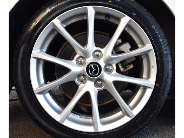 新品のタイヤに４本交換済みでございます。１７インチアルミホイール　２０５／４５／１７