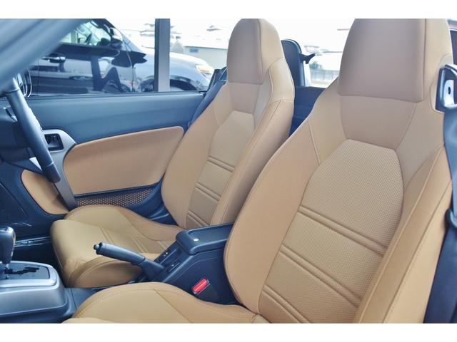 純正フロアマット　新車時メンテナンスノートあり　記録簿