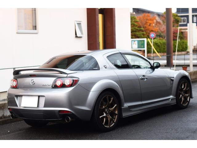 ＲＸ－８ スピリットＲ　ナビ　テレビ　Ｂｌｕｅｔｏｏｔｈ　ＥＴＣ　禁煙車　純正ＢＢＳブロンズホイール　純正赤／黒レカロシート　レッドブレーキキャリパー　ブラック加飾付きＨＩＤヘッドライト　純正ビルシュタインダンパー　記録簿（9枚目）