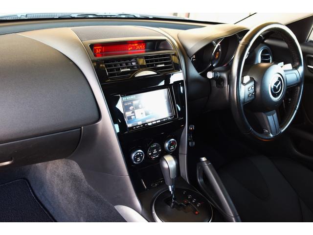 ＲＸ－８ タイプＧ　ナビＴＶ　ＥＴＣ　バックカメラ　ＳＰＩＲＩＴ　Ｒ用フロントバンパー・フロントスポイラー・サイドスポイラー　リヤスポイラー　禁煙車　オートライト　オートワイパー　オートエアコン　１８インチアルミホイール（2枚目）