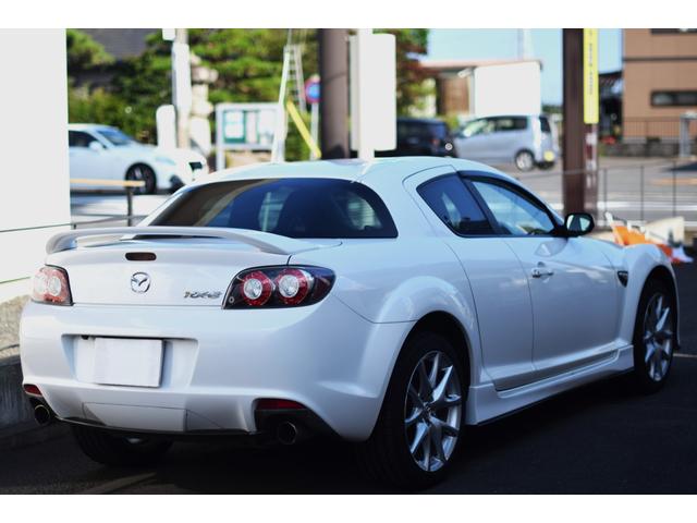 ＲＸ－８ タイプＧ　ナビＴＶ　ＥＴＣ　バックカメラ　ＳＰＩＲＩＴ　Ｒ用フロントバンパー・フロントスポイラー・サイドスポイラー　リヤスポイラー　禁煙車　オートライト　オートワイパー　オートエアコン　１８インチアルミホイール（9枚目）