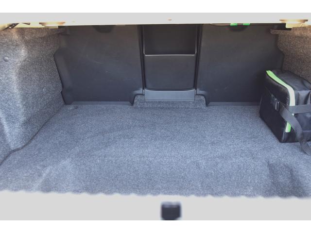 ＲＸ－８ タイプＧ　ナビＴＶ　ＥＴＣ　バックカメラ　ＳＰＩＲＩＴ　Ｒ用フロントバンパー・フロントスポイラー・サイドスポイラー　リヤスポイラー　禁煙車　オートライト　オートワイパー　オートエアコン　１８インチアルミホイール（18枚目）