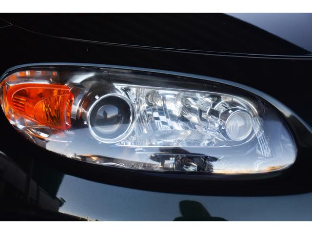 ���邢�������Ŏ��E�ǍD�ȃN���[�����b�L�����g�h�c�w�b�h���C�g���ځB�f�B�X�`���[�W���C�g�Ƃ��Ă΂�Ă܂��B�����Ė��邢�����Ŏ��F�������܂�܂��B