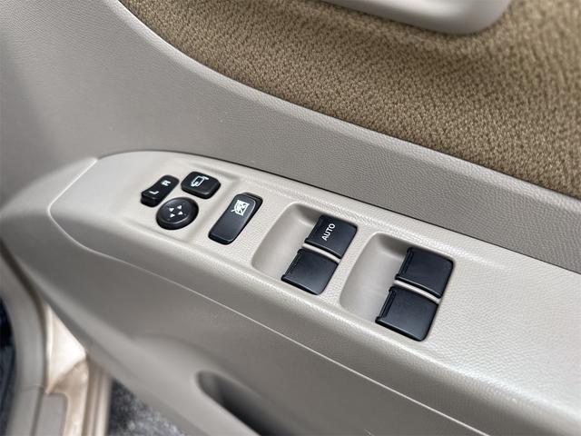 パレット Ｌ　両側スライドドア　ナビ　スマートキー　電動格納ミラー　ベンチシート　ＣＶＴ　盗難防止システム　ＡＢＳ　ＣＤ　衝突安全ボディ　エアコン　パワーステアリング　パワーウィンドウ（7枚目）