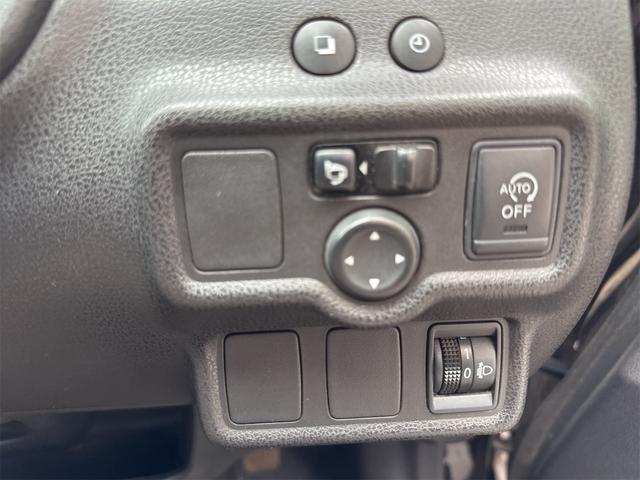 ノート メダリスト 全周囲カメラ TV スマートキー アイドリングストップ 電動格納ミラー CVT 盗難防止システム 衝突安全ボディ ABS CD ミュージックプレイヤー接続可 エアコン パワーステアリング(7枚目)
