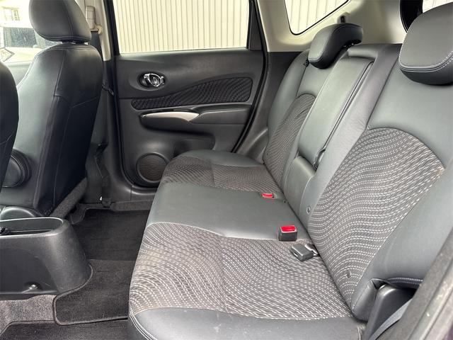 ノート メダリスト 全周囲カメラ TV スマートキー アイドリングストップ 電動格納ミラー CVT 盗難防止システム 衝突安全ボディ ABS CD ミュージックプレイヤー接続可 エアコン パワーステアリング(10枚目)