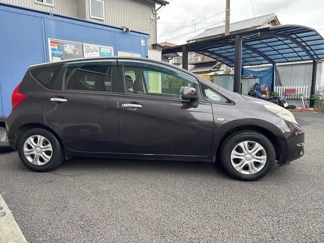 ノート メダリスト 全周囲カメラ TV スマートキー アイドリングストップ 電動格納ミラー CVT 盗難防止システム 衝突安全ボディ ABS CD ミュージックプレイヤー接続可 エアコン パワーステアリング(13枚目)