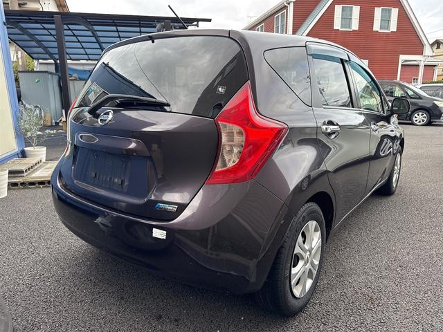 ノート メダリスト 全周囲カメラ TV スマートキー アイドリングストップ 電動格納ミラー CVT 盗難防止システム 衝突安全ボディ ABS CD ミュージックプレイヤー接続可 エアコン パワーステアリング(14枚目)