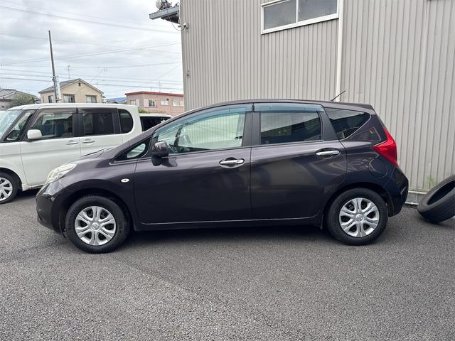 ノート メダリスト 全周囲カメラ TV スマートキー アイドリングストップ 電動格納ミラー CVT 盗難防止システム 衝突安全ボディ ABS CD ミュージックプレイヤー接続可 エアコン パワーステアリング(17枚目)