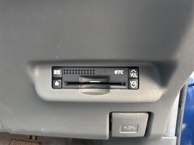 プリウス Gツーリングセレクションレザーパッケージ ETC バックカメラ ナビ TV オートクルーズコントロール 衝突被害軽減システム アルミホイール LEDヘッドランプ ヘッドライトウォッシャー スマートキー 電動格納ミラー CVT 盗難防止システム(7枚目)