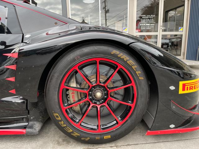 ウラカン 　ウラカンＧＴ３　レース専用車　レース未使用車（31枚目）