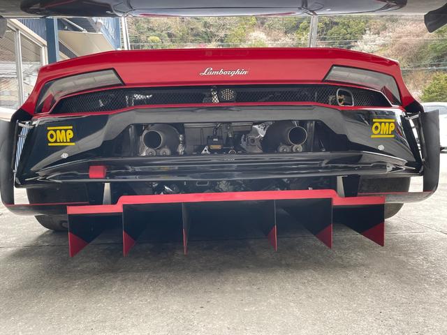 ウラカン 　ウラカンＧＴ３　レース専用車　レース未使用車（33枚目）