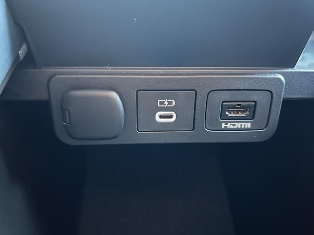 ヴェルファイアハイブリッド Ｚ　プレミア　★ワンオーナー★寒冷地仕様★純正ディスプレイオーディオ、ＴＶ★パノラミックビューモニター★リアシートエンターテインメントシステム★ＪＢＬサウンドシステム★デジタルインナーミラー★左右独立ムーンルーフ（43枚目）