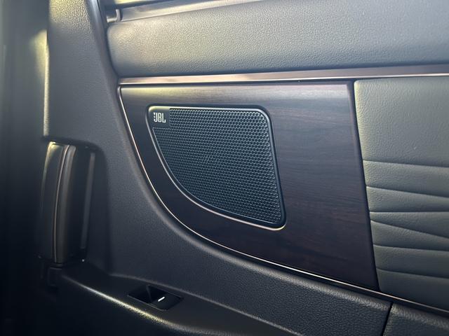 ヴェルファイアハイブリッド Ｚ　プレミア　★ワンオーナー★寒冷地仕様★純正ディスプレイオーディオ、ＴＶ★パノラミックビューモニター★リアシートエンターテインメントシステム★ＪＢＬサウンドシステム★デジタルインナーミラー★左右独立ムーンルーフ（48枚目）