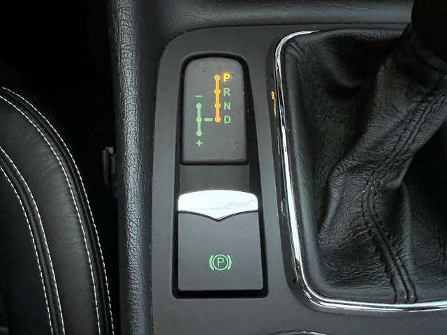 グランカブリオ スポーツ ★グランカブリオ スポーツ★カーボンファイバーインテリアパネル★フロントパークセンサー★ブラックレザーシート★エレクトリックパーキングブレーキ★クルーズコントロール★純正AW20インチ★キーレス(40枚目)