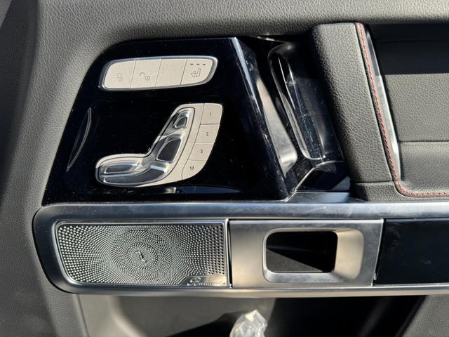 Ｇクラス Ｇ３５０ｄ　★Ｇ３５０ｄ★ＡＭＧライン★スライディングルーフ★ブラバスフロントスポイラー★アダプティブダンピングシステム★純正２１ＡＷ★電動サイドステップ★ブルメスタサラウンドシステム★純正ナビ地デジ（18枚目）