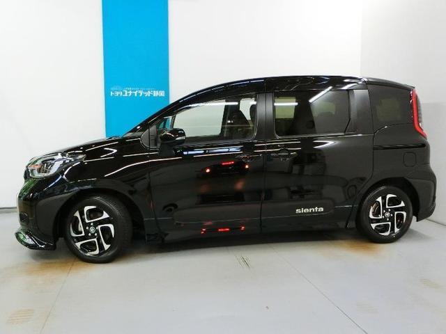 シエンタ ハイブリッドＺ　ハイブリッド　安全装備　衝突被害軽減システム　横滑り防止機能　ＡＢＳ　エアバッグ　オートクルーズコントロール　盗難防止装置　バックカメラ　ＥＴＣ　ドラレコ　ミュージックプレイヤー接続可　スマートキー（7枚目）