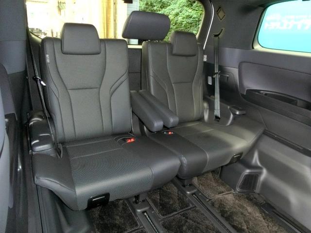 アルファード Z ワンオーナー 電動シート 安全装備 衝突被害軽減システム 横滑り防止機能 ABS エアバッグ オートクルーズコントロール 盗難防止装置 バックカメラ ETC ドラレコ ミュージックプレイヤー接続可(15枚目)