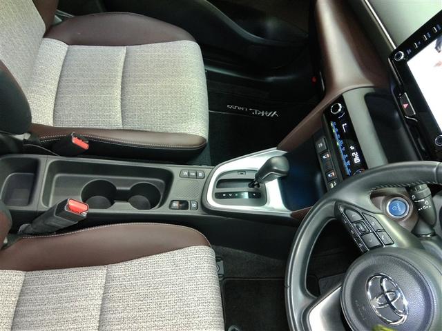 ヤリスクロス ハイブリッドＺ　ハイブリッド　ワンオーナー　電動シート　安全装備　衝突被害軽減システム　横滑り防止機能　ＡＢＳ　エアバッグ　オートクルーズコントロール　盗難防止装置　バックカメラ　ＥＴＣ　ドラレコ　スマートキー（13枚目）