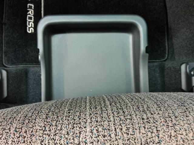 ヤリスクロス ハイブリッドＺ　ハイブリッド　ワンオーナー　電動シート　安全装備　衝突被害軽減システム　横滑り防止機能　ＡＢＳ　エアバッグ　オートクルーズコントロール　盗難防止装置　バックカメラ　ＥＴＣ　ドラレコ　スマートキー（16枚目）