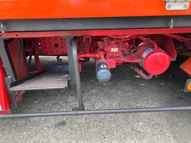 キャンター 　積載車セルフローダー　極東フラトップＺＥＲＯ－ＩＩ　８ｃｈリモコン　３．０Ｄターボ　　　車線逸脱警報装置　２．３ｔ積み　油圧ゲート　　外装カスタム（16枚目）