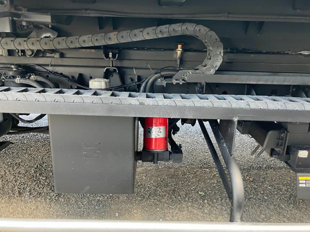 トヨエース トヨタディーラー使用車 3t積 積載車 修復歴なし 車検8年10月 6MT エアコン パワステ パワーウィンドウ エアバック ラジコン ユニック NEO5 4.0ディーゼルターボ(31枚目)