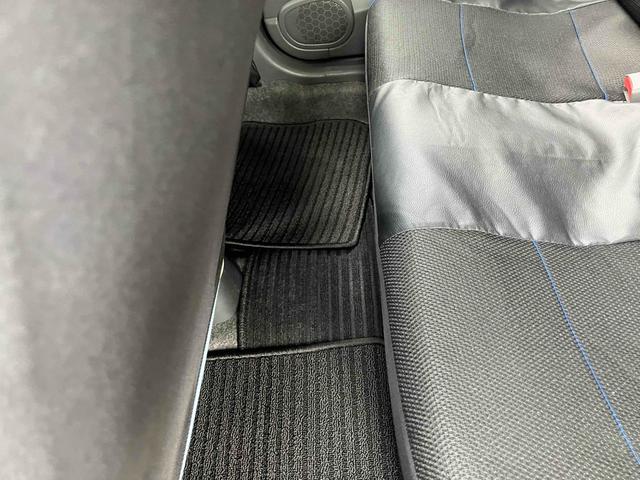 Ｒ２ Ｓ　スーパーチャージャー　ＥＴＣ　ナビ　キーレスエントリー　電動格納ミラー　ＣＶＴ　ＡＢＳ　Ｂｌｕｅｔｏｏｔｈ　アルミホイール　衝突安全ボディ　エアコン　パワーステアリング　パワーウィンドウ（28枚目）