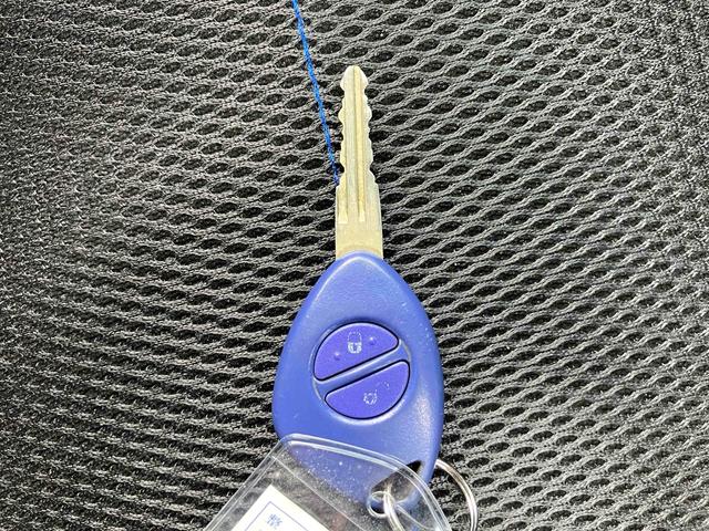 Ｒ２ Ｓ　スーパーチャージャー　ＥＴＣ　ナビ　キーレスエントリー　電動格納ミラー　ＣＶＴ　ＡＢＳ　Ｂｌｕｅｔｏｏｔｈ　アルミホイール　衝突安全ボディ　エアコン　パワーステアリング　パワーウィンドウ（36枚目）