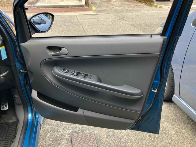 Ｒ２ Ｓ　スーパーチャージャー　ＥＴＣ　ナビ　キーレスエントリー　電動格納ミラー　ＣＶＴ　ＡＢＳ　Ｂｌｕｅｔｏｏｔｈ　アルミホイール　衝突安全ボディ　エアコン　パワーステアリング　パワーウィンドウ（37枚目）
