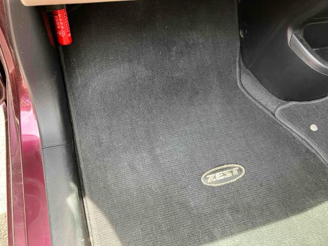 ゼスト Ｄ　スマートキー　電動格納ミラー　ベンチシート　ＡＴ　盗難防止システム　ＡＢＳ　ＣＤ　ミュージックプレイヤー接続可　衝突安全ボディ　エアコン　パワーステアリング　パワーウィンドウ（37枚目）