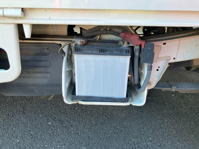 ミニキャブトラック ＶＸ－ＳＥ　軽トラック　ＭＴ　エアコン（21枚目）