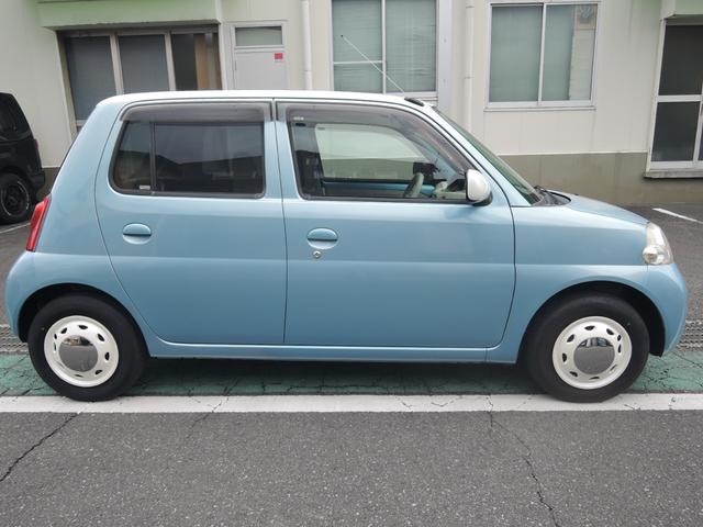 エッセ Ｘ　修復歴なし　走行６．８万キロ　車検７年１１月　禁煙車　キーレス　エアコン　パワステ　パワーウィンドウ　ナビ　ＴＶ　運転席　助手席エアバック　盗難防止（6枚目）