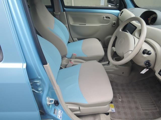 エッセ Ｘ　修復歴なし　走行６．８万キロ　車検７年１１月　禁煙車　キーレス　エアコン　パワステ　パワーウィンドウ　ナビ　ＴＶ　運転席　助手席エアバック　盗難防止（7枚目）