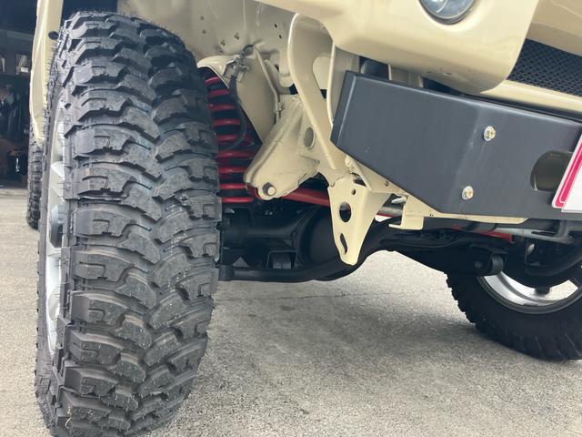 ジムニー XC リフトアップ マッドタイヤ アルミホイール オールペイント 社外テール 社外バンパー 5速マニュアル 4WD ターボ 5MT(4枚目)