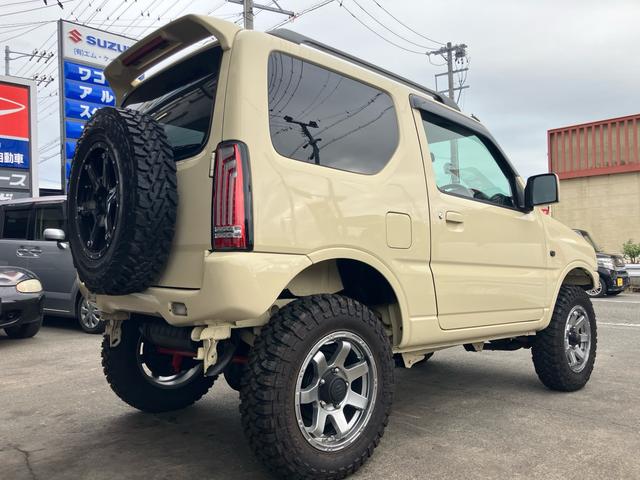 ジムニー XC リフトアップ マッドタイヤ アルミホイール オールペイント 社外テール 社外バンパー 5速マニュアル 4WD ターボ 5MT(11枚目)