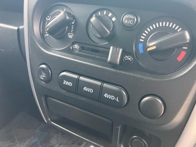 ジムニー XC リフトアップ マッドタイヤ アルミホイール オールペイント 社外テール 社外バンパー 5速マニュアル 4WD ターボ 5MT(26枚目)