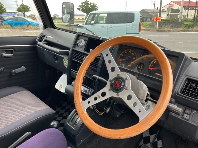 ジムニー  リフトアップ アルミホイール オートマ 社外ステアリング シート マフラー バンパー(11枚目)