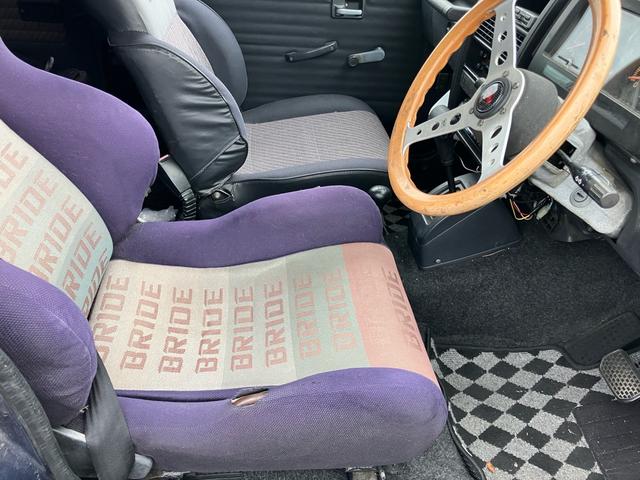 ジムニー  リフトアップ アルミホイール オートマ 社外ステアリング シート マフラー バンパー(12枚目)