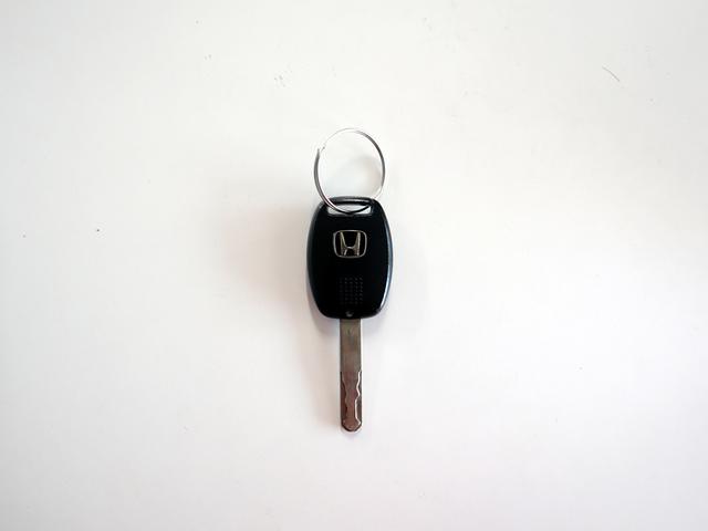 G ワンオーナー 禁煙車 純正オーディオ 1年保証付き キーレス 走行2万キロ台 浜松フィット 浜松コンパクトカー 浜松中古車(22枚目)