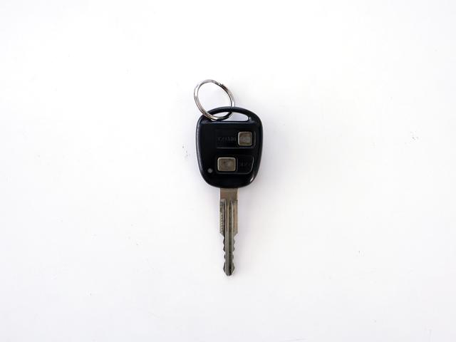 S 純正オーディオ キーレス ベンチシート 1年保証付き 禁煙車 浜松中古車 浜松bB 保証付き中古車(22枚目)