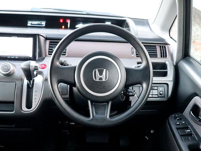 G Bluetooth/バックカメラ/電動スライドドア/ETC/ナビ/TV/DVD/CD/ミュージックサーバー/オートエアコン/ヘッドライトレベライザー4段階/電動格納ミラー/タイミングチェーン(16枚目)
