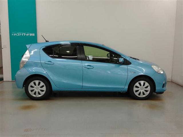 アクア Ｇ　ハイブリッド　横滑り防止機能　ＡＢＳ　エアバッグ　バックカメラ　ＥＴＣ　ミュージックプレイヤー接続可　ＣＤ　キーレス　フル装備　オートマ（9枚目）