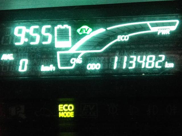 アクア Ｇ　ハイブリッド　横滑り防止機能　ＡＢＳ　エアバッグ　バックカメラ　ＥＴＣ　ミュージックプレイヤー接続可　ＣＤ　キーレス　フル装備　オートマ（12枚目）