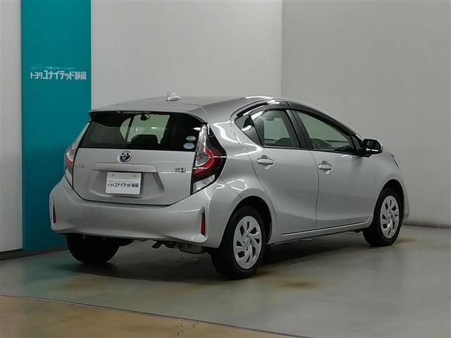 アクア Ｌ　ハイブリッド　ワンオーナー　横滑り防止機能　ＡＢＳ　エアバッグ　盗難防止装置　ＥＴＣ　ドラレコ　ＣＤ　キーレス　フル装備　オートマ（8枚目）